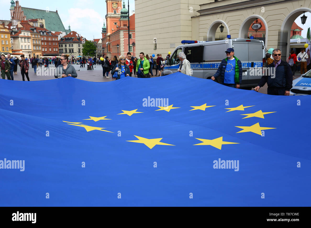 Polonia - Varsavia, 11 Maggio 2019: attivisti e Robert Schuman foundtion tenere pro Unione parade (Parada Schumana) prima delle elezioni del Parlamento europeo. ©Jake Ratz/Alamy Foto Stock