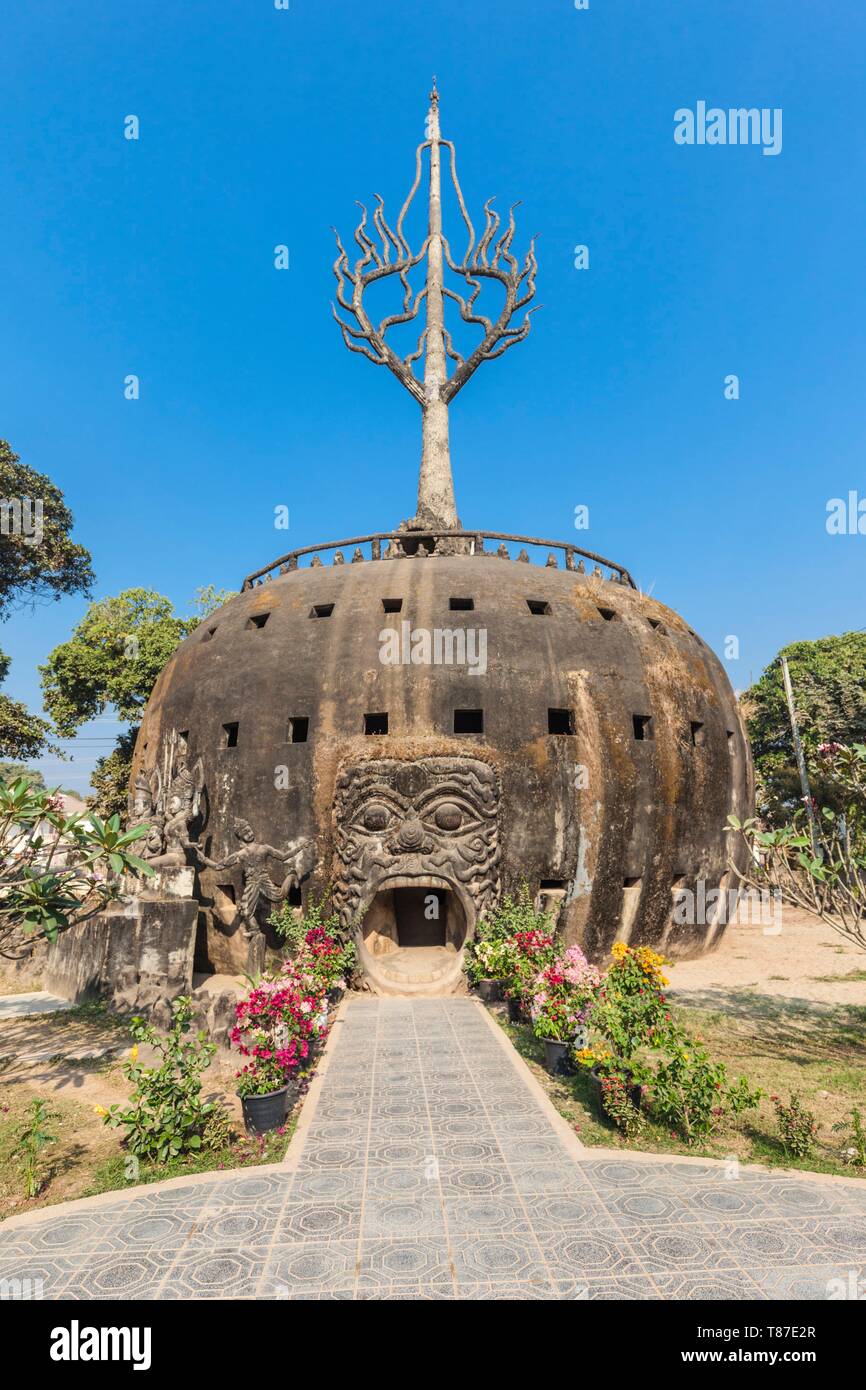 Laos, Vientiane, Xieng Khuan Buddha Park, statue di figure religiose Foto Stock