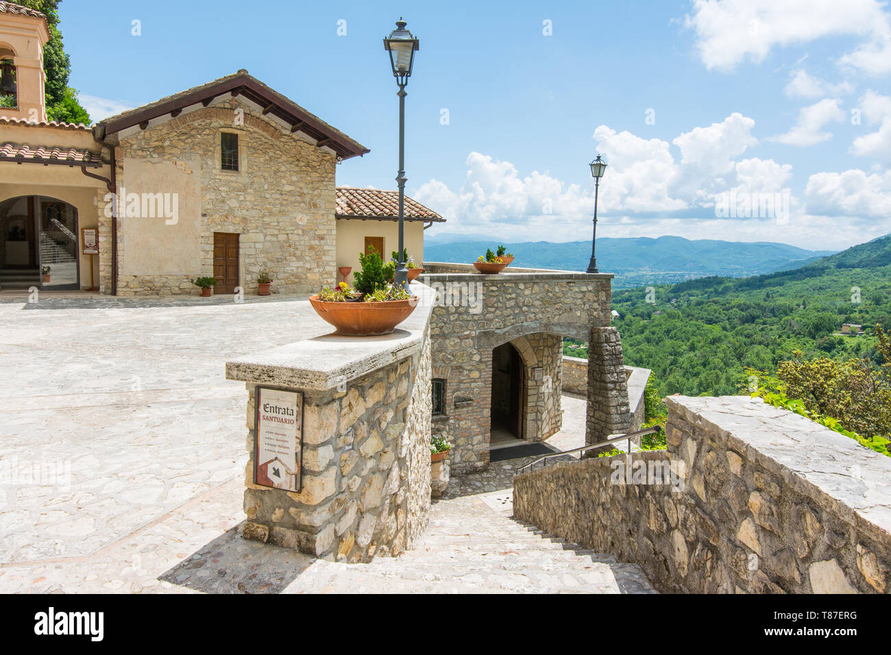 Greccio, Italia. eremo santuario eretto da San Francesco di Assisi nella Valle Sacra. In questo Monastero il santo ha dato i natali al primo soggiorno nat Foto Stock