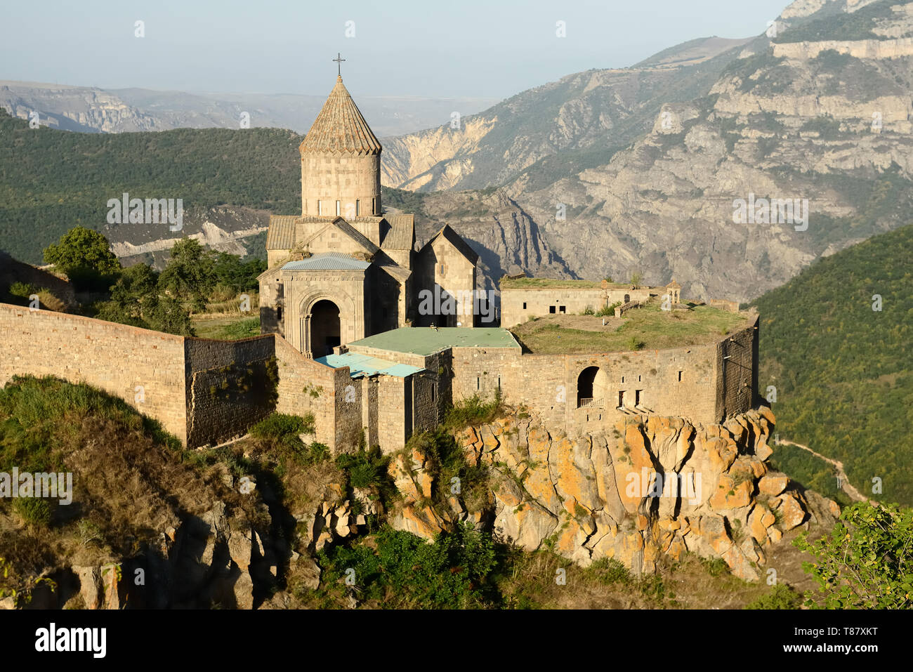 Monastero di Tatev è un nono secolo. Si tratta di uno dei più antichi e famosi complessi del monastero in Armenia. Foto Stock