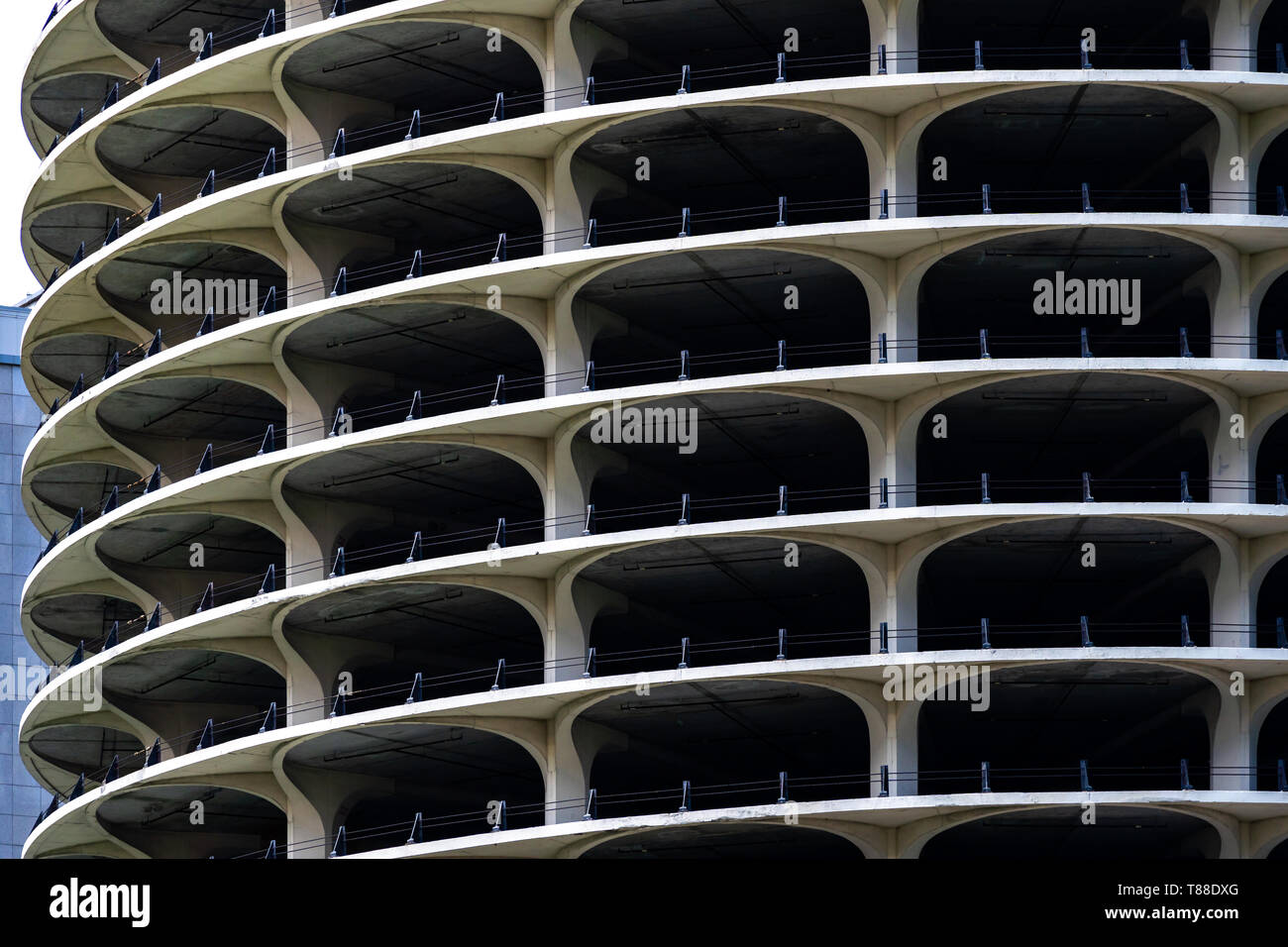 Esterno del parcheggio dall'alto edificio in Chicago IL USA Foto Stock