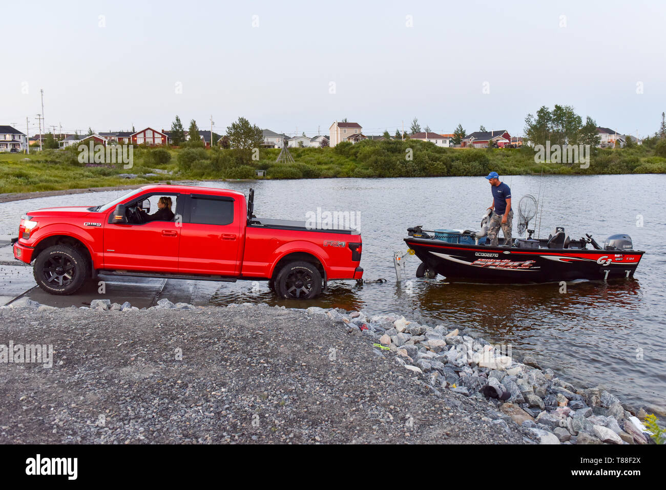 Persone native di ritorno da un viaggio di pesca, Northern Quebec Foto Stock