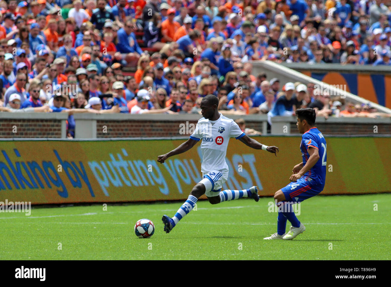 Cincinnati, Ohio, Stati Uniti d'America. 11 Maggio, 2019. Montreal è Zakaria Diallo calci la palla durante una sequenza di lunghezza massima MLS partita di calcio tra FC Cincinnati e Montreal impatto a Nippert Stadium di Cincinnati, Ohio. Kevin Schultz/CSM/Alamy Live News Foto Stock