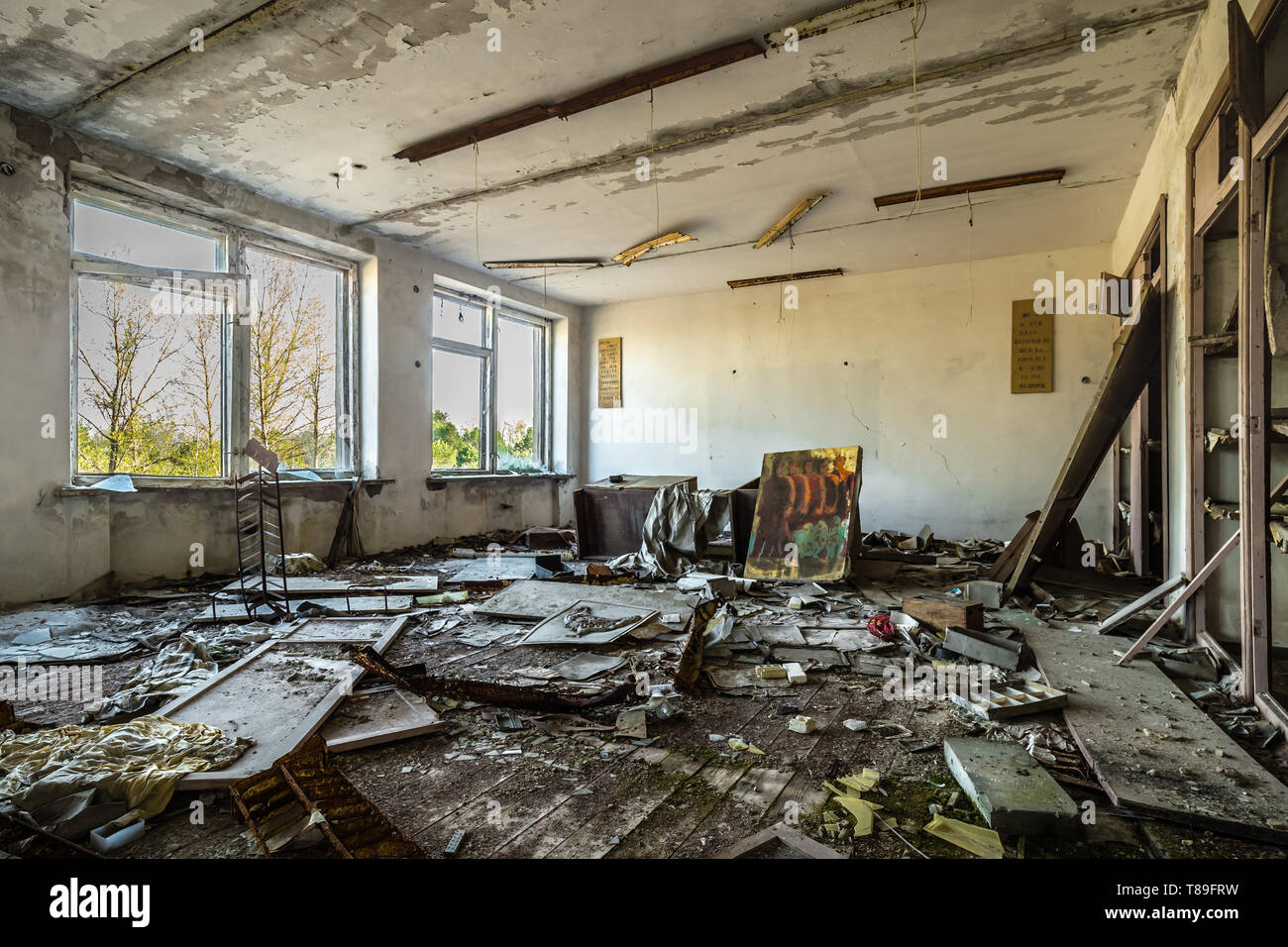 Camera di classe in una scuola abbandonata in Bielorussia Chernobyl zona di esclusione, recentemente aperto al pubblico a partire da aprile 2019. Foto Stock