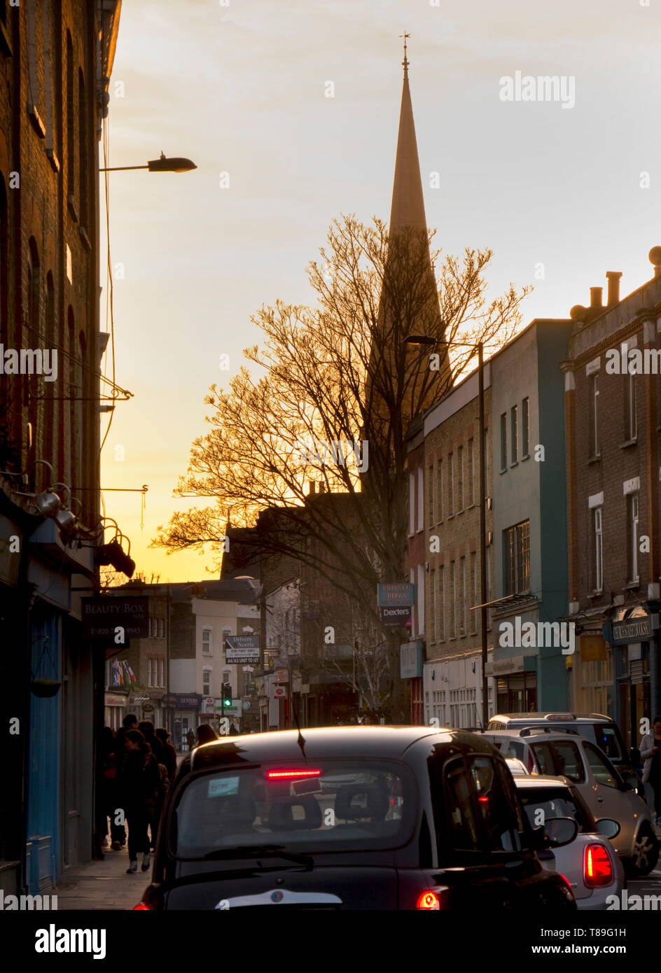 Regno Unito, Inghilterra, Londra, Stoke Newington Church street Foto Stock