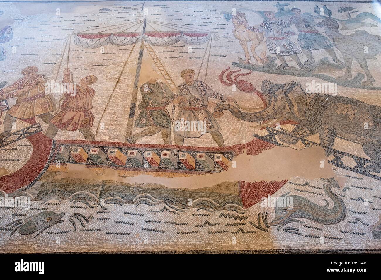 Sicilia Italia, di Piazza Armerina e Villa Romana del Casale, sito Patrimonio Mondiale dell'UNESCO, esempio supremo di una lussuosa villa romana pregevoli per la ricchezza e la qualità dei mosaici che decorano ogni stanza Foto Stock