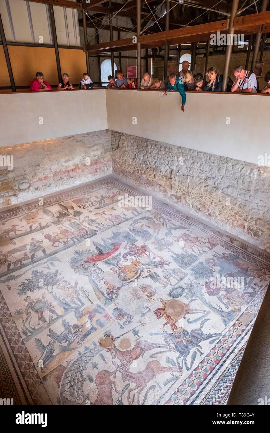 Sicilia Italia, di Piazza Armerina e Villa Romana del Casale, sito Patrimonio Mondiale dell'UNESCO, esempio supremo di una lussuosa villa romana pregevoli per la ricchezza e la qualità dei mosaici che decorano ogni stanza Foto Stock