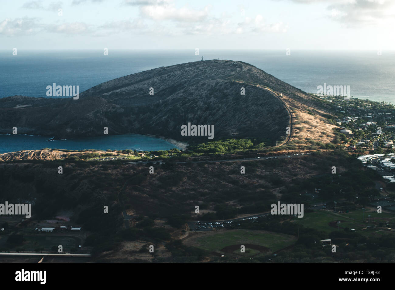 Questa foto è stata scattata dalla cima del Cratere Koko escursione ferroviaria sulla mia vacanza alle Hawaii in Oahu vicino a Honolulu. La mia immagine è stata catturata a ora d'oro. Foto Stock