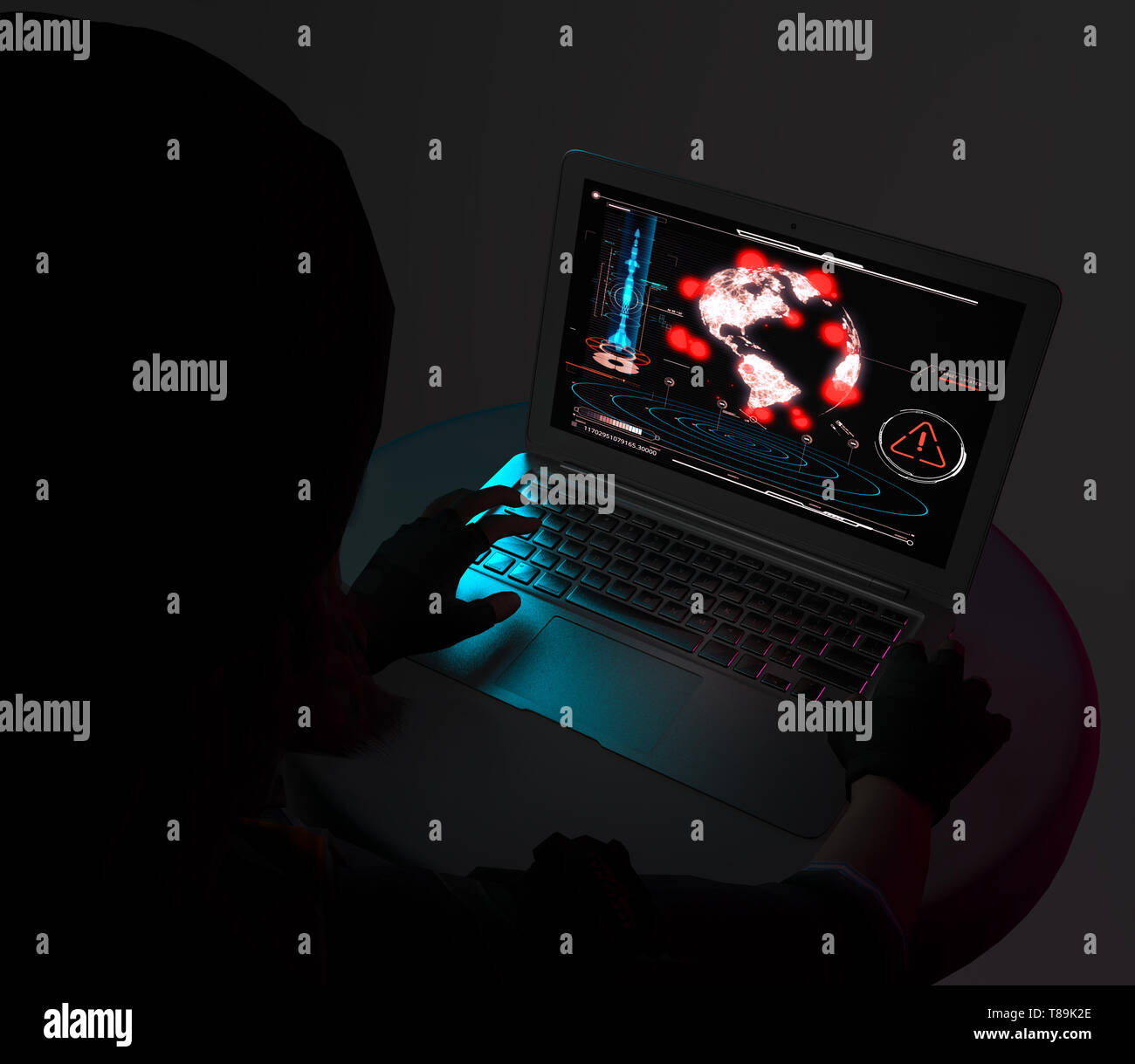 Attacco nucleare, attacco missilistico, sabotaggio, armi atomiche. Esplosione di oneri nucleari. Gruppo armato. Gli hacker informatici. La pirateria internazionale. Computer Foto Stock