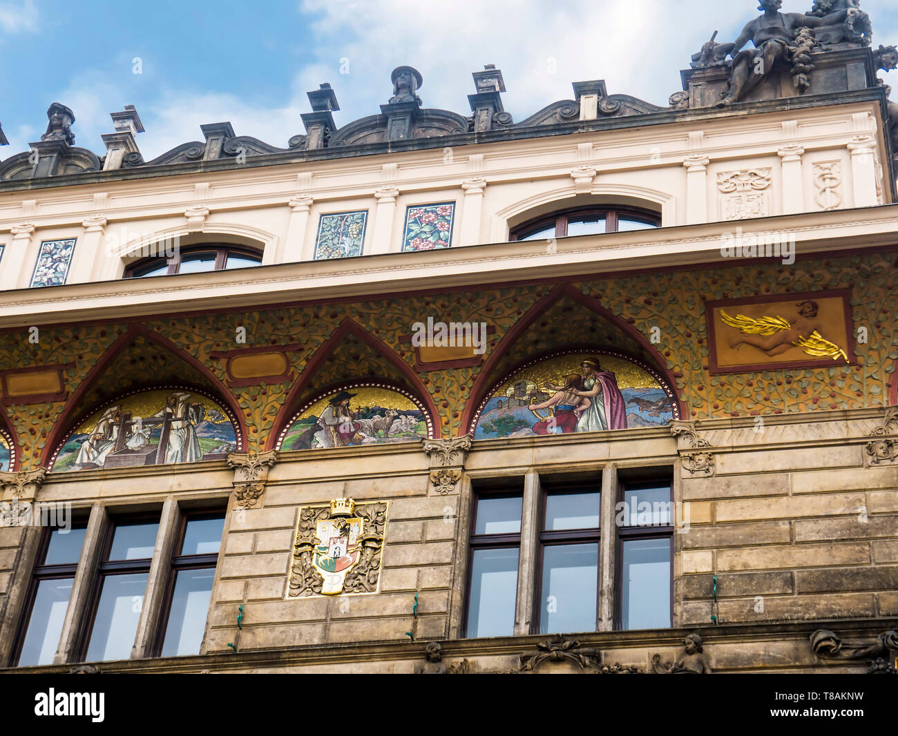 Dettagli architettonici in stile Liberty ispirato città di Praga nella Repubblica Ceca Foto Stock