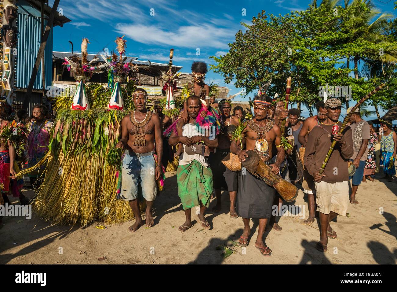 Papua Nuova Guinea, Nuova Bretagna isola, West New Britain provincia, distretto Talasea, Kimbe area, Kapò isola, kid cerimonia di iniziazione Foto Stock