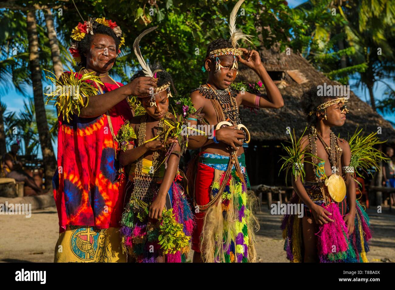 Papua Nuova Guinea, Nuova Bretagna isola, West New Britain provincia, distretto Talasea, Kimbe area, Kapò isola, kid cerimonia di iniziazione Foto Stock