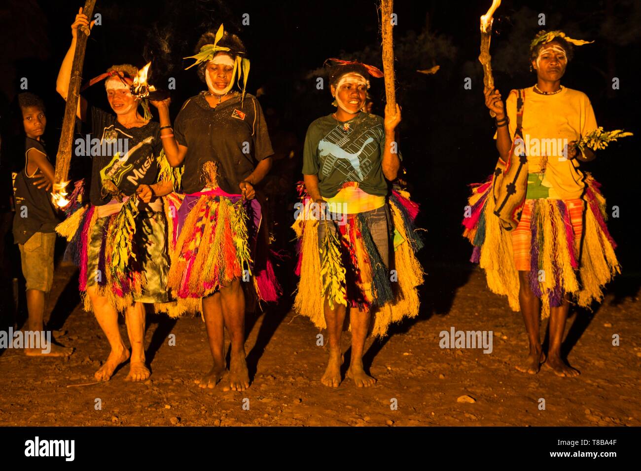 Papua Nuova Guinea, Nuova Bretagna isola, West New Britain provincia, cap Gloucester district, Kimbe area, Rilmen village, cerimonia circoncision Foto Stock