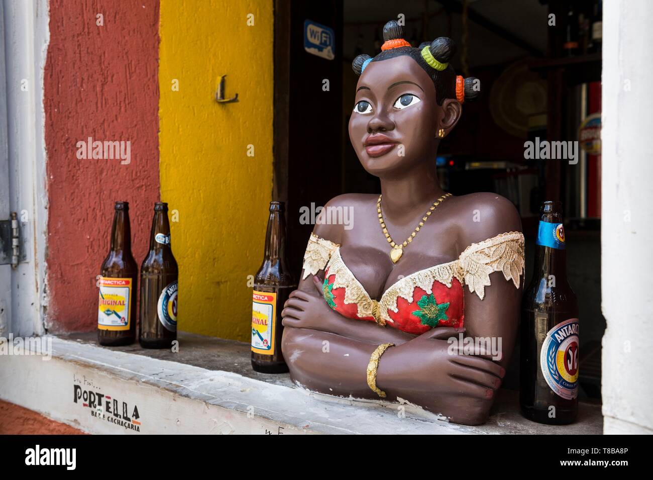 Il Brasile, Stato di Rio de Janeiro, Rio de Janeiro, città classificate patrimonio Mondiale di UNESCO, Santa Teresa distretto, finestra barra Foto Stock