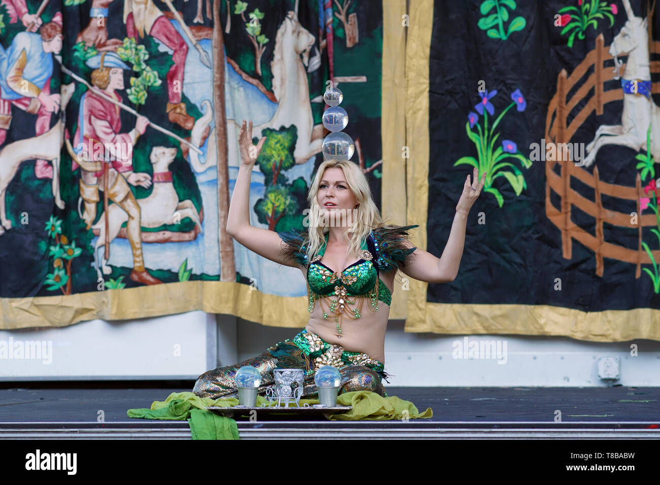 Danza del ventre al Medieval Festival di Fort Tryon Park. New York, Stati Uniti Foto Stock
