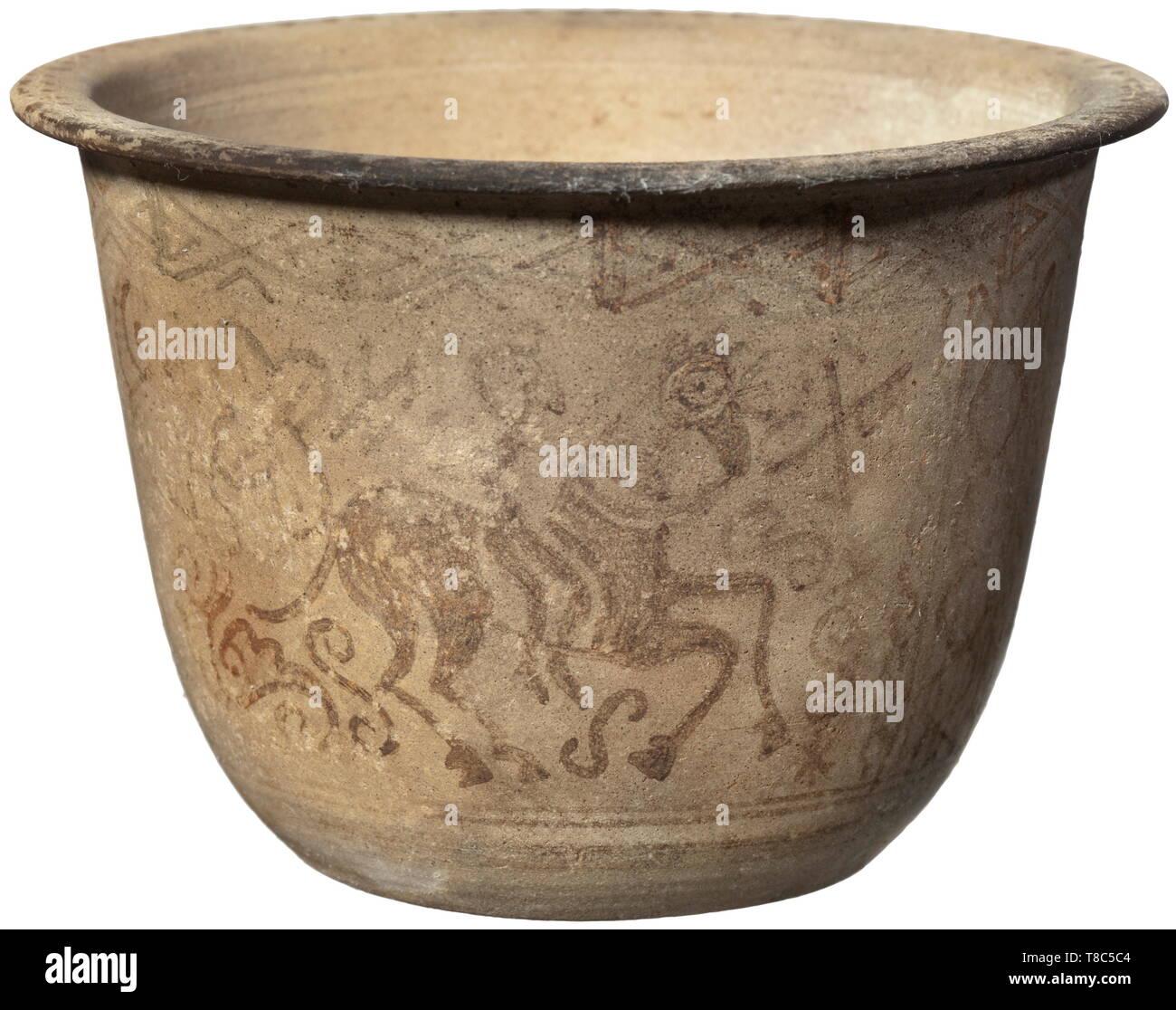 Un piccolo Celtic-Iberian Kalathos 3rd/II secolo A.C. Luce di argilla marrone con verniciatura marrone scuro. Forma leggermente conica con labbro distinto. Decorazione in continuo di guerrieri montati in mezzo geometrici e floreali di orna menz. Altezza 6,5 cm, diametro 9,3 cm. Provenienza: Brian Nord Lee Collection, Chiswick/Inghilterra dal 1986. storica, storica mondo antico, Additional-Rights-Clearance-Info-Not-Available Foto Stock