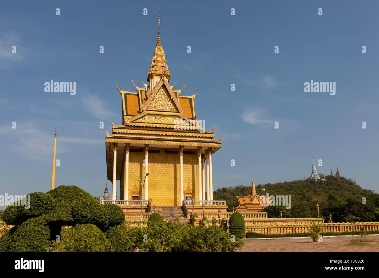 Dhura Vipassana meditazione buddista centro, Temple, gli stupa a Phnom Oudong, Udong, Kampong Speu Provincia, Cambogia Foto Stock