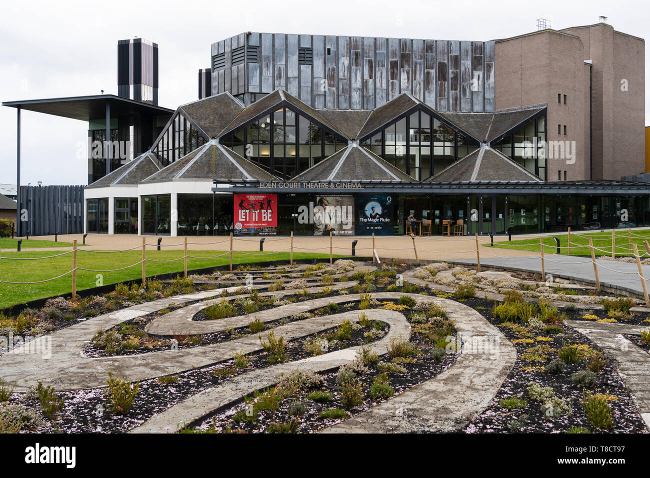 Esterno dell'Eden Court Theatre in Inverness sulla costa nord 500 scenic percorso nel nord della Scozia, Regno Unito Foto Stock