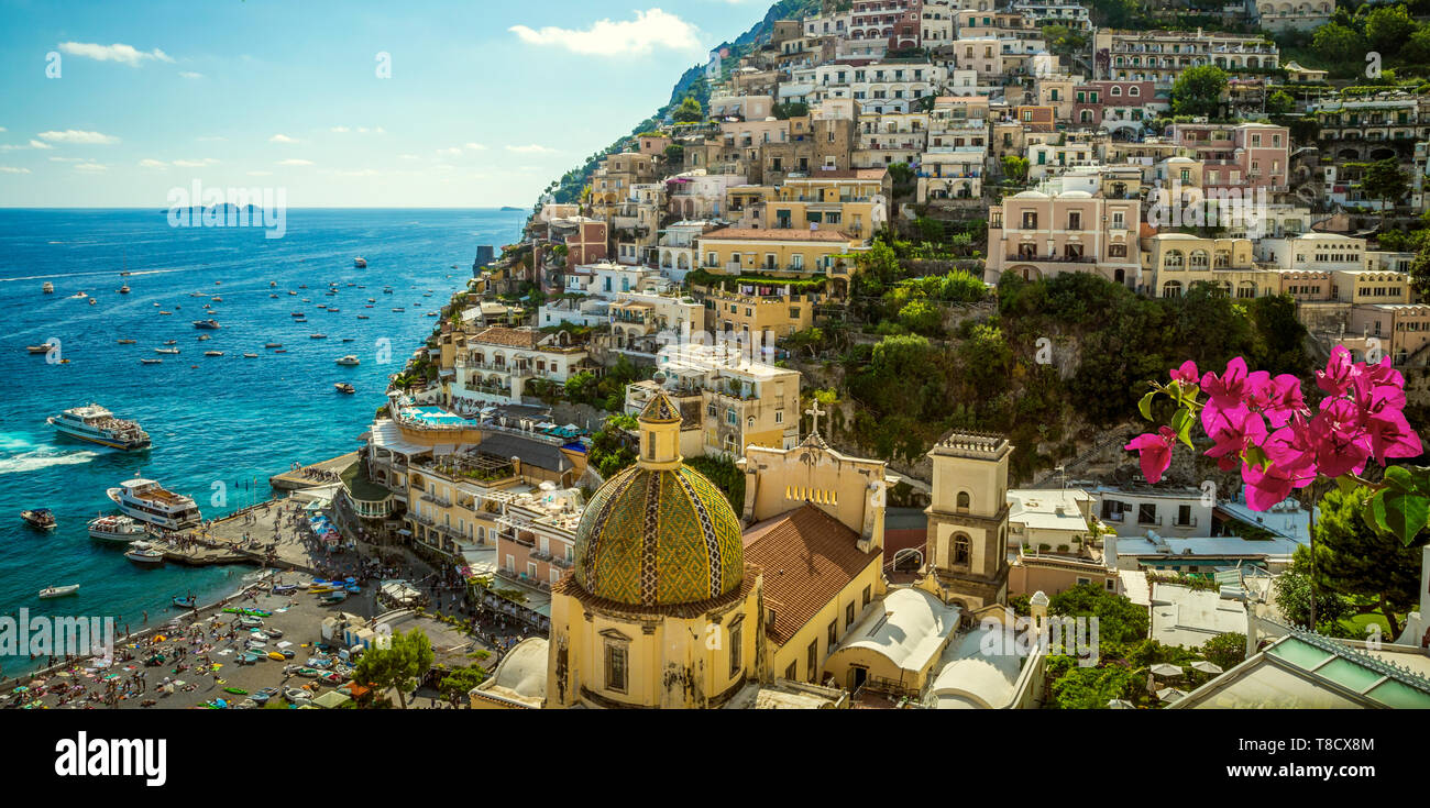Costiera Amalfitana, panorama di Positano città in Italia Foto Stock