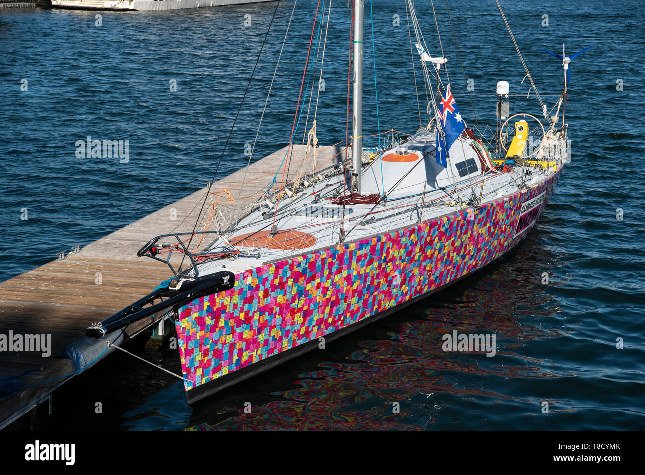 Il clima azione ora yacht ancorati al V & A Waterfront di Cape Town Foto Stock