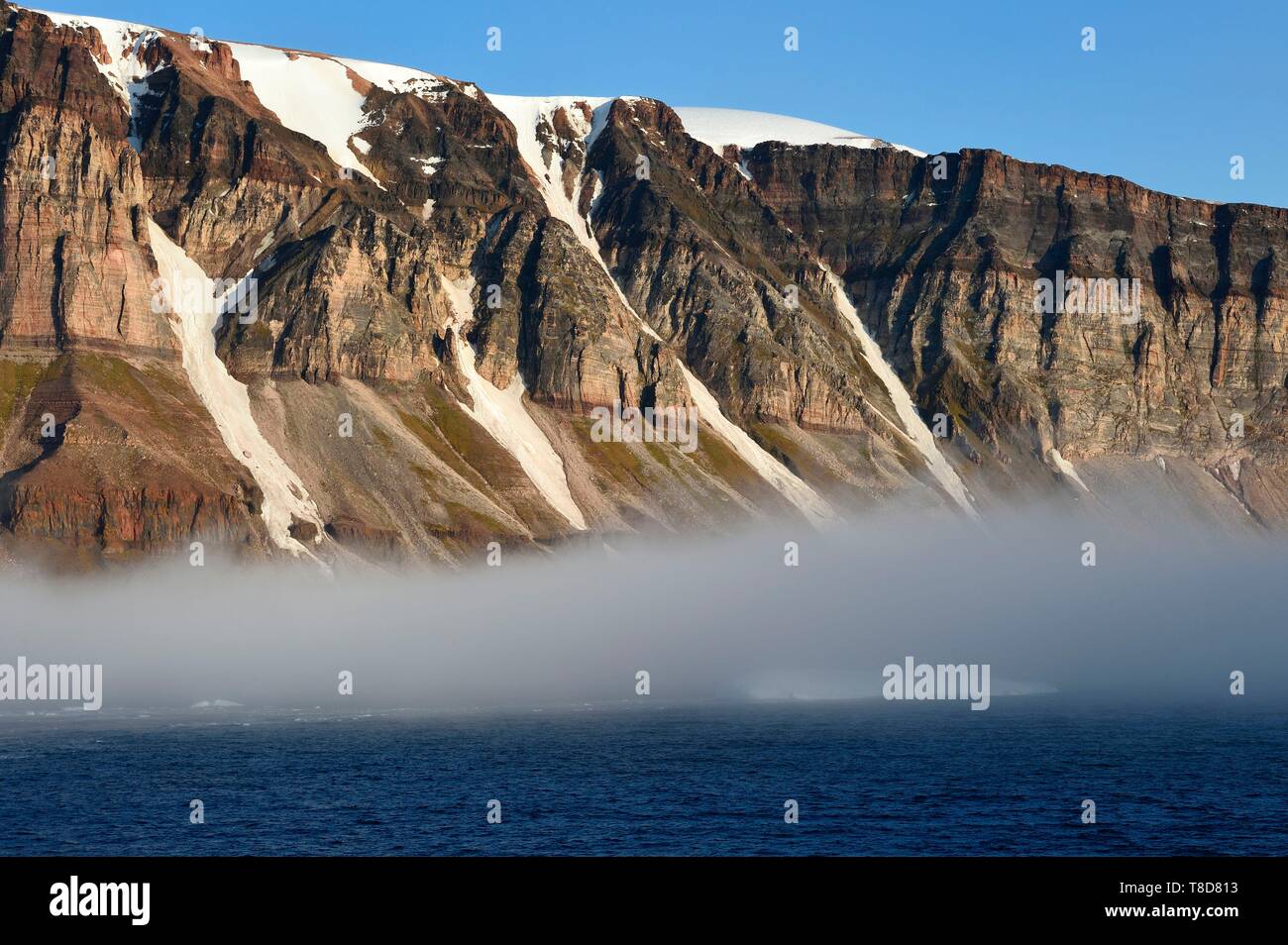 La Groenlandia, North West Coast, canale di Murchison, scogliere della punta del Kiatak o isola di Northumberland Foto Stock