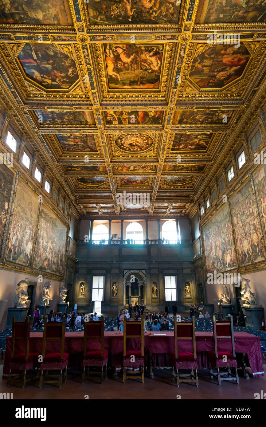 L'Italia, Toscana, Firenze, centro storico elencati come patrimonio mondiale dall' UNESCO, piazza della Signoria e il Palazzo Vecchio, Cinquecento Camera, Salone dei Cinquecento Foto Stock