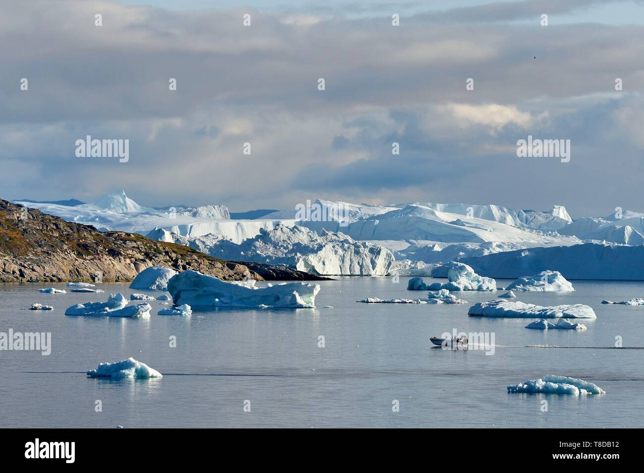 La Groenlandia, costa ovest, Disko Bay, Ilulissat, giganteschi iceberg nel icebergs elencati come patrimonio mondiale dall' UNESCO Foto Stock