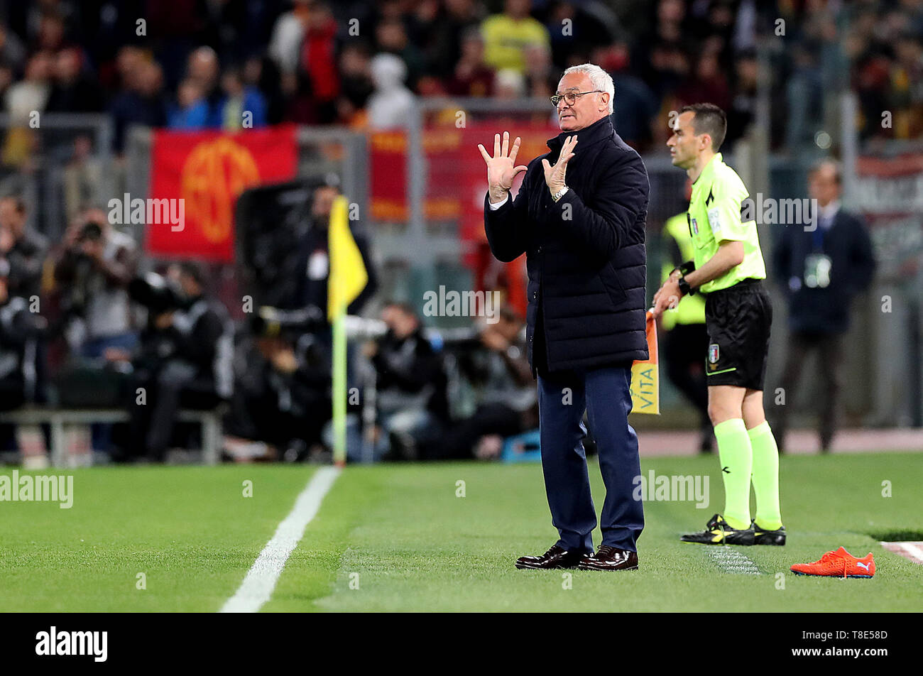 Stadio Olimpico di Roma, Italia. Il 12 maggio 2019. Serie A CALCIO, Roma contro la Juventus; Claudio Ranieri di AS Roma ottiene animato sul credito secondaria: Azione Plus sport/Alamy Live News Foto Stock