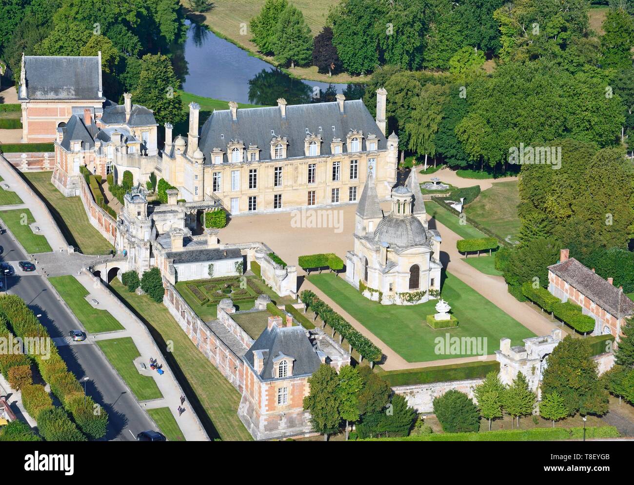 Francia, Eure et Loir, Chateau d'Anett, XVI secolo castello rinascimentale commissionato da Enrico II a Diane de Poitiers (vista aerea) Foto Stock