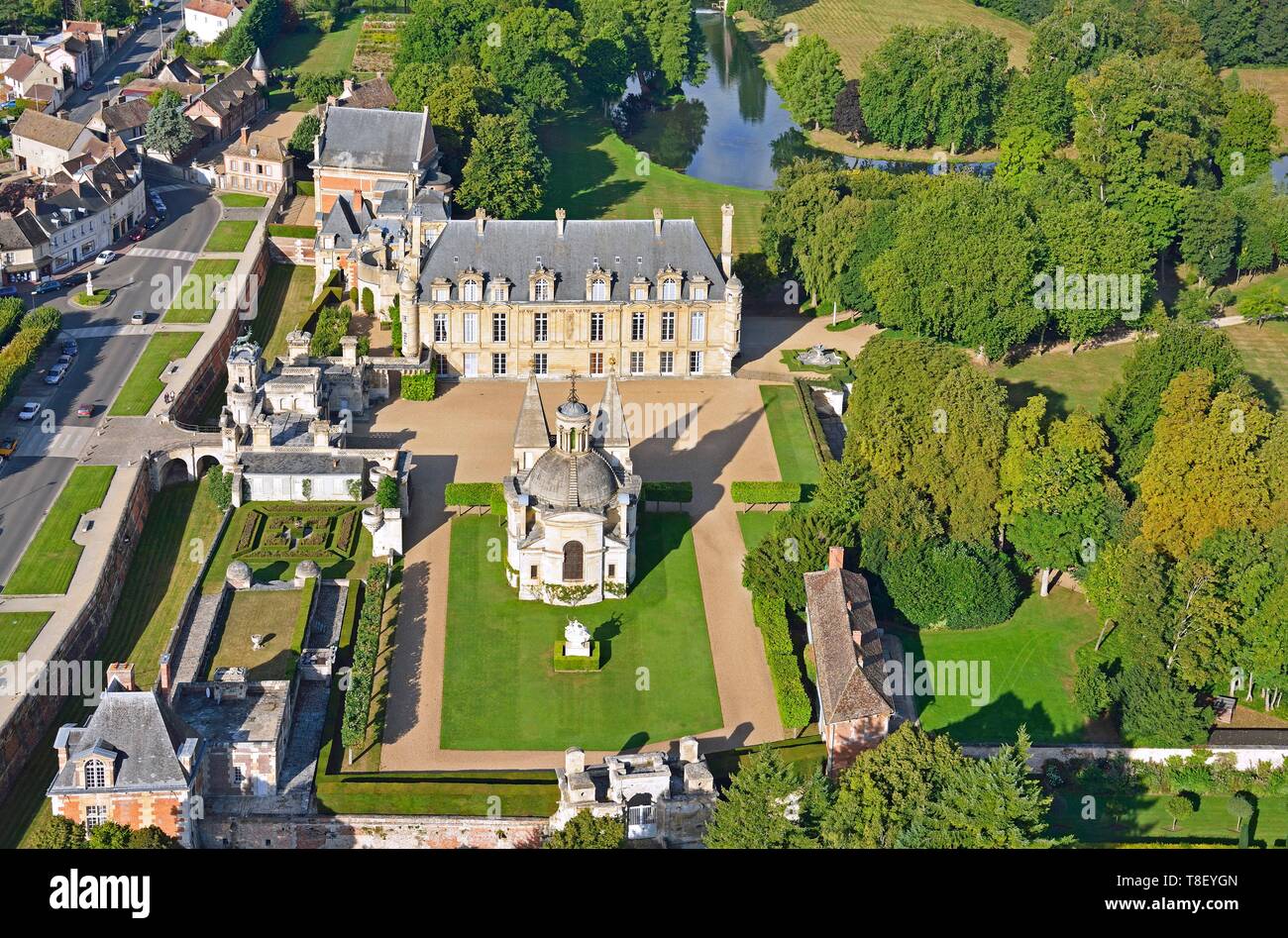Francia, Eure et Loir, Chateau d'Anett, XVI secolo castello rinascimentale commissionato da Enrico II a Diane de Poitiers (vista aerea) Foto Stock