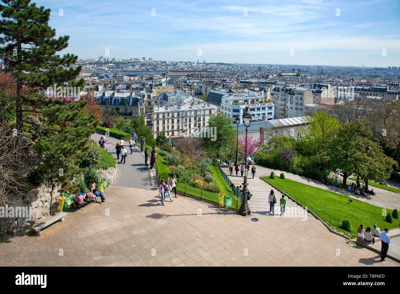 Francia, Parigi, diciottesimo distretto, Louise Michel Square Foto Stock