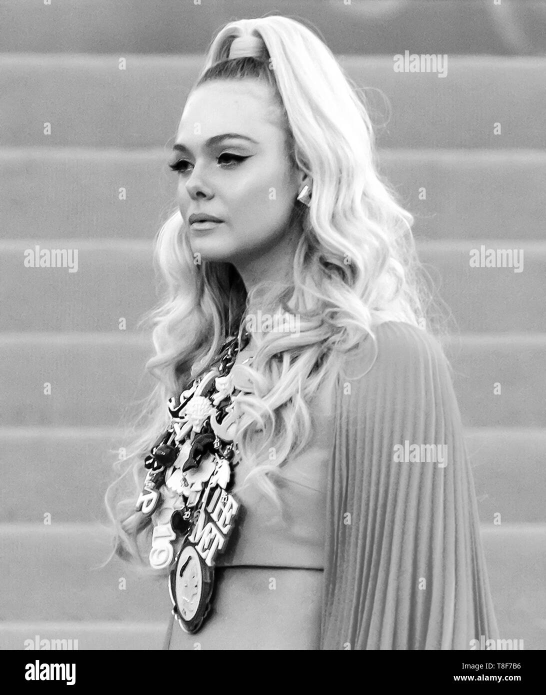 New York, NY - Maggio 06, 2019: Elle Fanning arriva per il 2019 si è riunito di gala per celebrare il Camp: Note sulla moda al Metropolitan Museum of Art Foto Stock