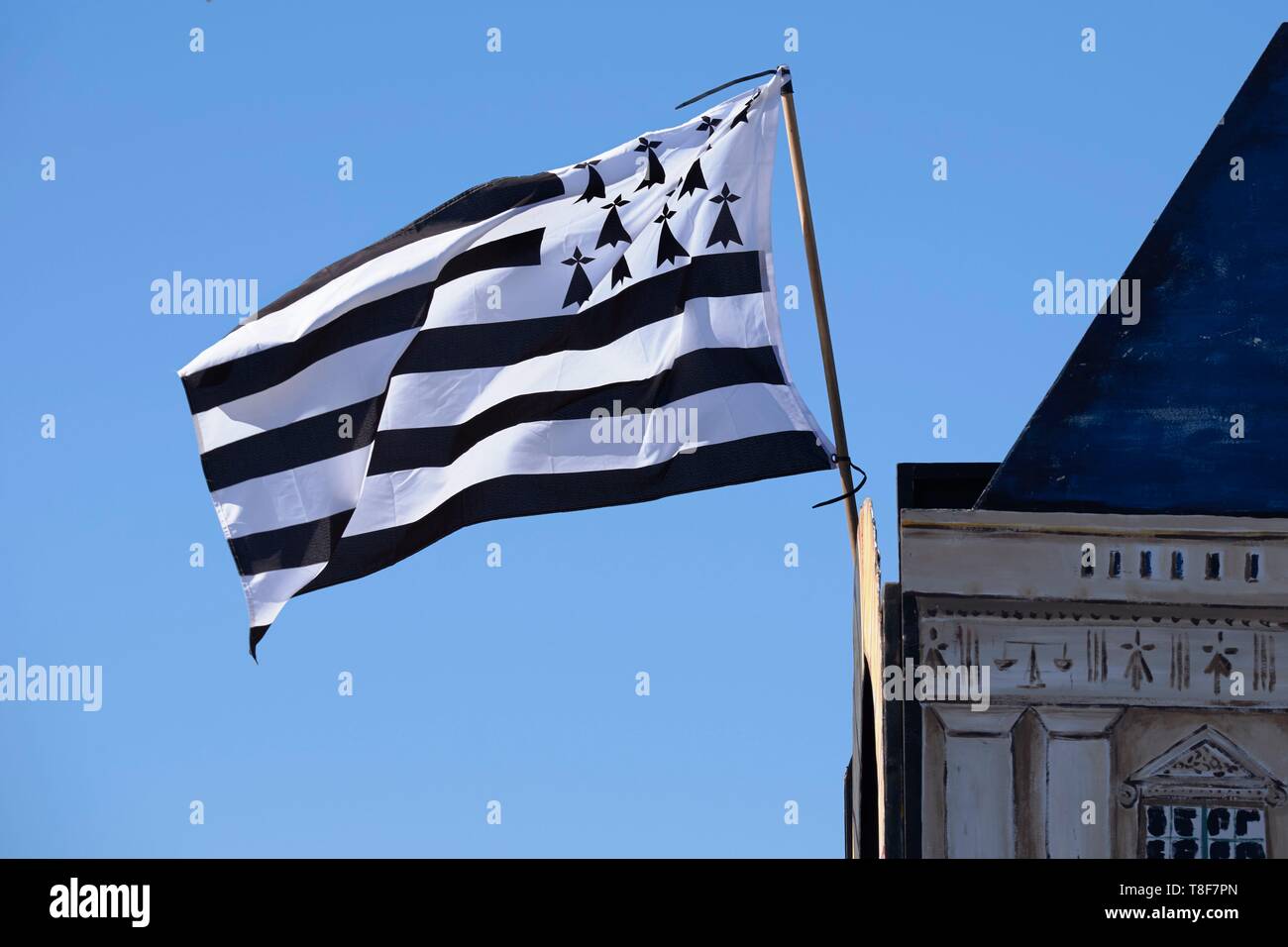 Francia, Finisterre, Paga pagana, Kerlouan, Bretagna Bandiera Foto Stock