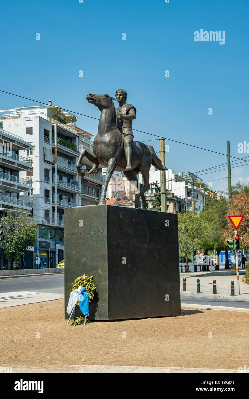 Atene, Grecia - 26.04.2019: Alessandro il Grande statua in Atene, viaggi Foto Stock