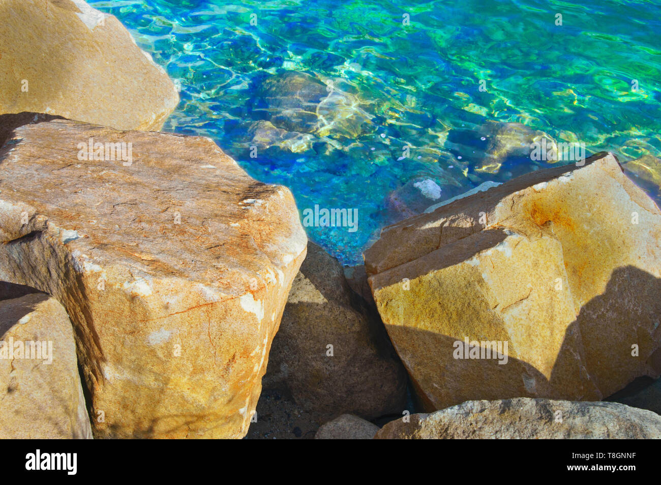 Grandi rocce Boulder al Lago Tioga Foto Stock
