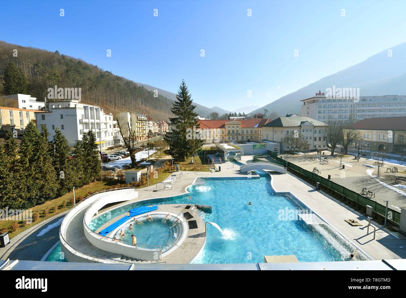 La Slovacchia, Trencin Regione, Trencianske Teplice, città termale, grande piscina Foto Stock