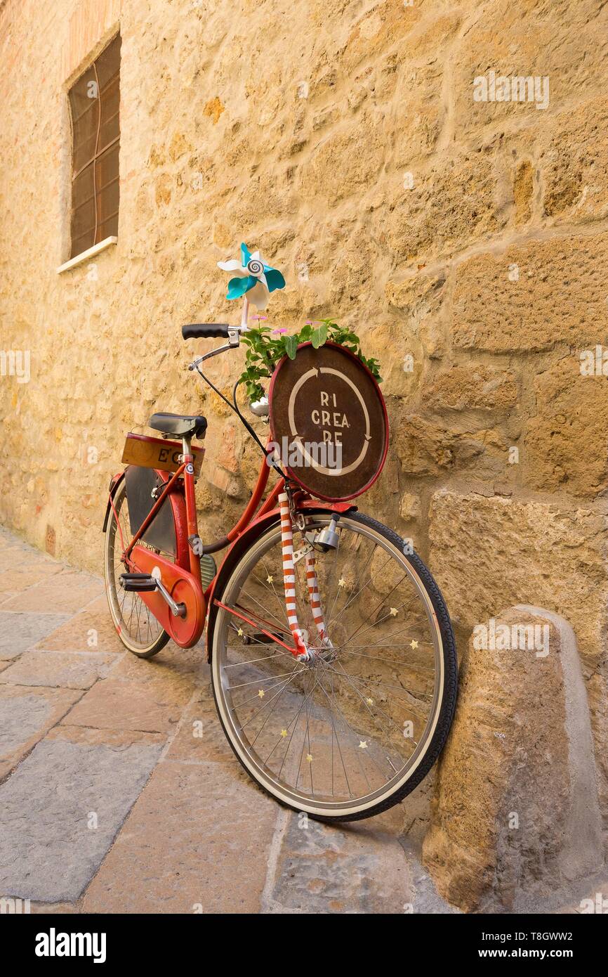 L'Italia, Toscana, Val d'Orcia elencati come patrimonio mondiale dall' UNESCO, Pienza, vÚlo Foto Stock