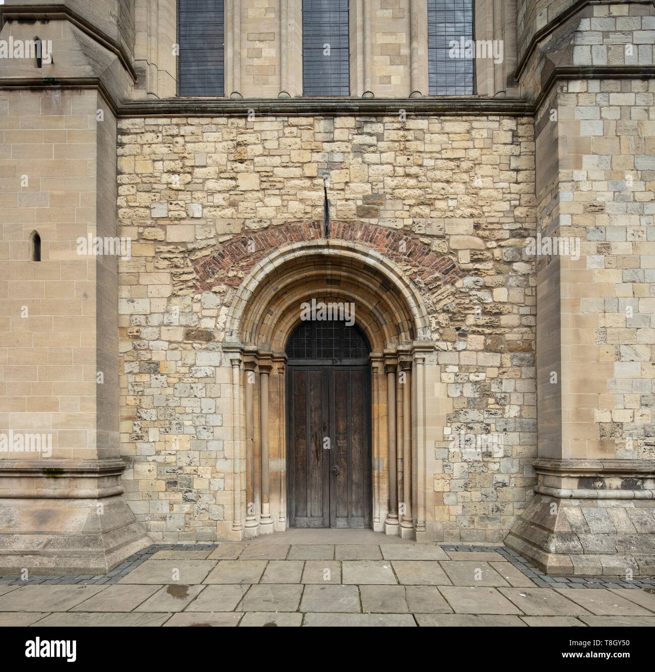 Grimsby, North East Lincolnshire, Regno Unito, maggio 2019, una vista della porta sud a Grimsby Minster Foto Stock