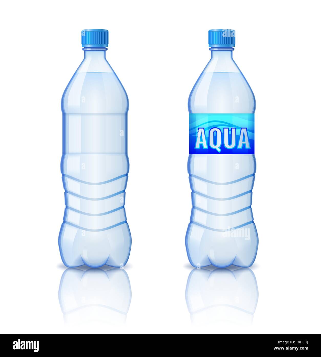 Realistica la bottiglia di plastica con acqua minerale, bottiglia con e senza etichetta isolati su sfondo bianco, illustrazione vettoriale Illustrazione Vettoriale
