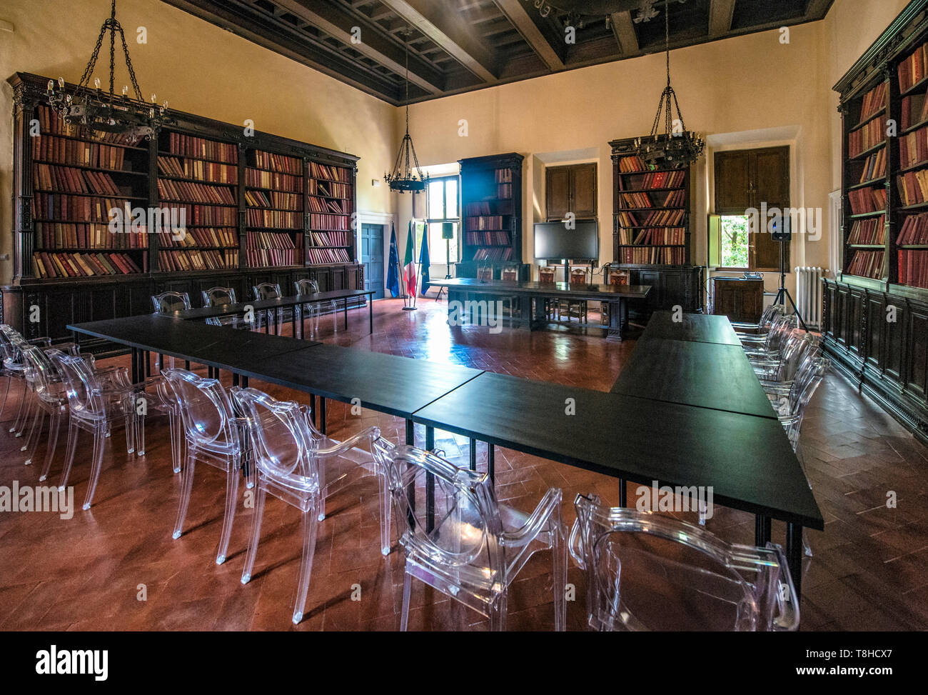 Biblioteca e sala riunioni di Link Campus University all'interno del Casale  di San Pio V (San Pio V Casa), a Roma, Italia Foto stock - Alamy