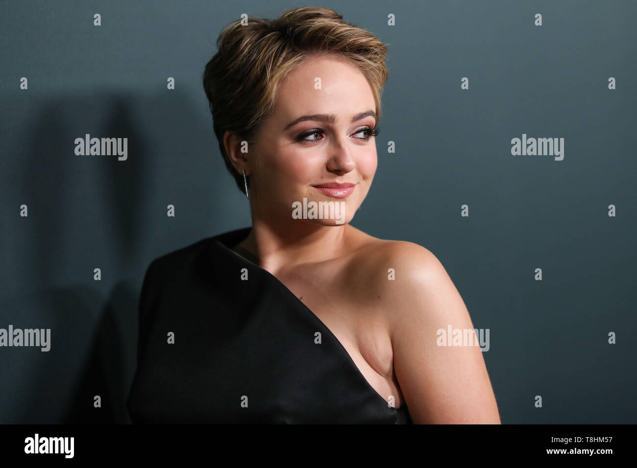 WEST HOLLYWOOD, Los Angeles, California, Stati Uniti d'America - 10 Maggio: Sophie Reynolds arriva a Los Angeles prima di spettro originali dell 'L.A.'s Finest" tenutosi al Sunset Tower Hotel il 10 maggio 2019 in West Hollywood, Los Angeles, California, Stati Uniti. (Foto di Xavier COLLIN/Image Press Agency) Foto Stock