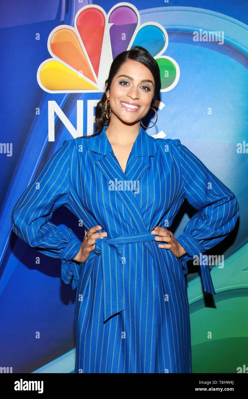 Lilly Singh presso gli arrivi per intrattenimento NBC upfronts 2019, il Four Seasons New York, NY Maggio 13, 2019. Foto di: Jason Mendez/Everett Collection Foto Stock