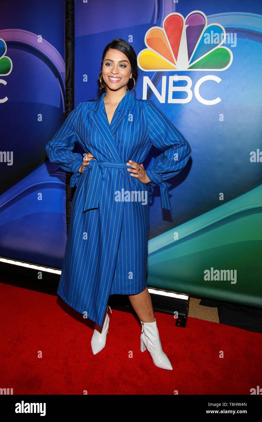 Lilly Singh presso gli arrivi per intrattenimento NBC upfronts 2019, il Four Seasons New York, NY Maggio 13, 2019. Foto di: Jason Mendez/Everett Collection Foto Stock