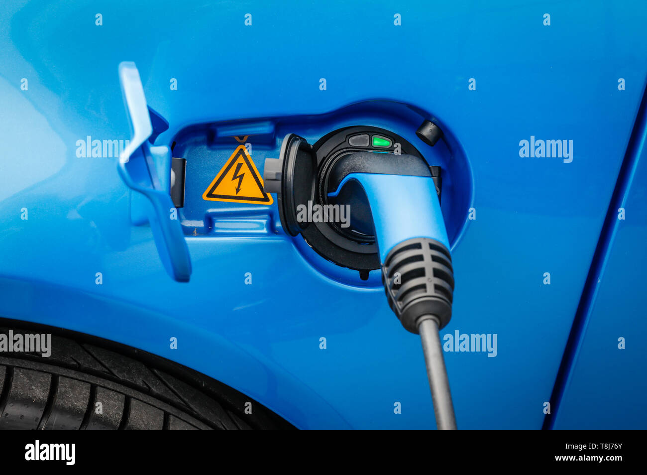 Aachen, Renania settentrionale-Vestfalia, Germania - auto elettrica stazione di ricarica, e.GO Mobile offre il primo e.go la vita di auto elettriche da Aachen assemb Foto Stock