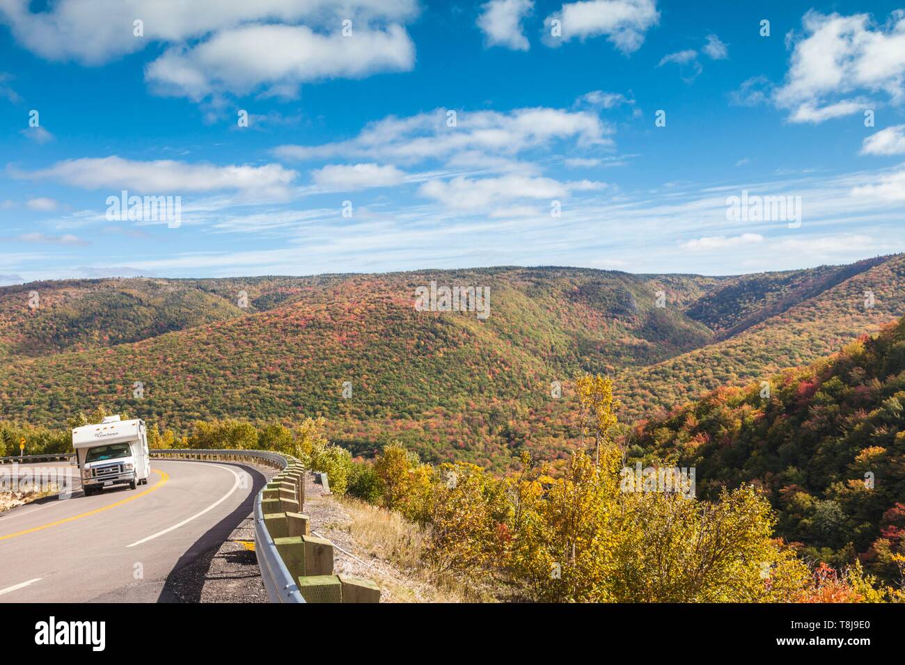 Canada, Nova Scotia, Cabot Trail, Cape Breton Highlands National Park, Highway 6, autunno Foto Stock