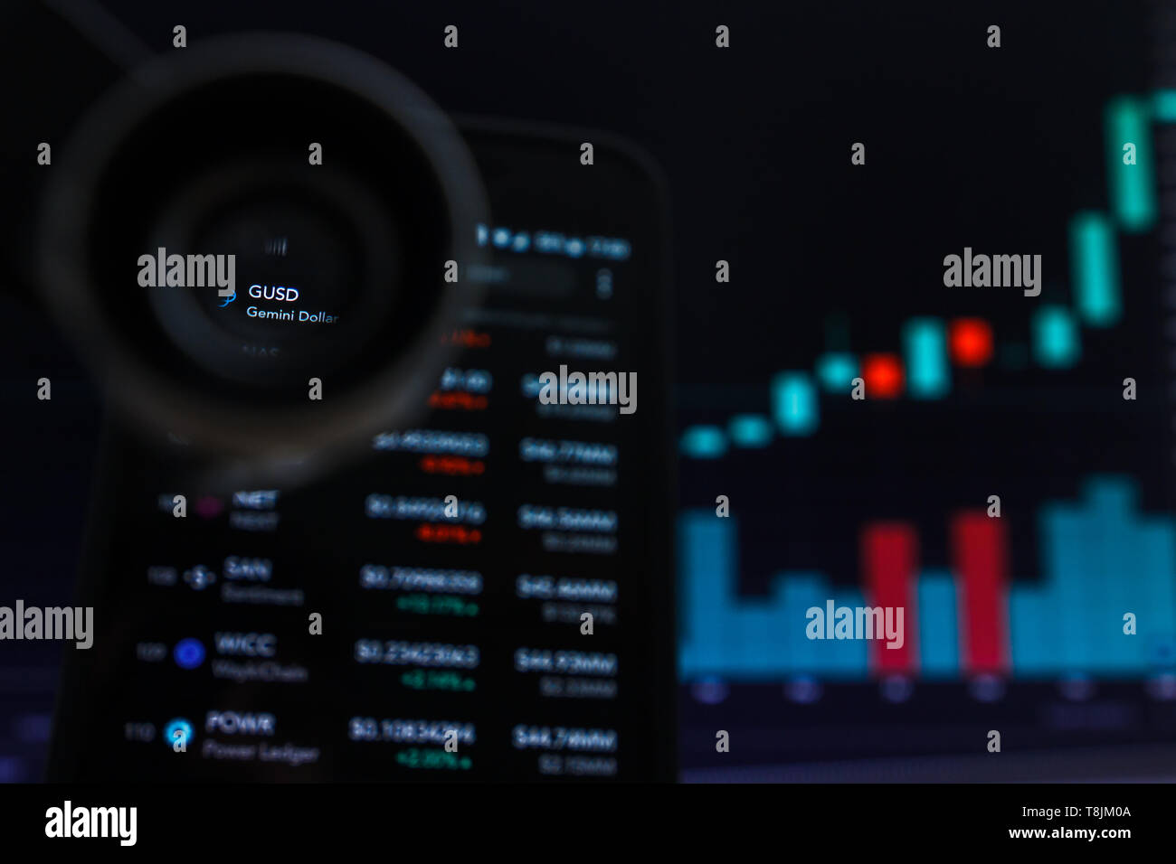 SAN FRANCISCO, STATI UNITI - 9 Maggio 2019: un grafico di tendenza crescente di GUSD Gemini Dollar Cryptocurrency. L'illustrazione delle candele verde bar di tendenza di sollevamento, Foto Stock