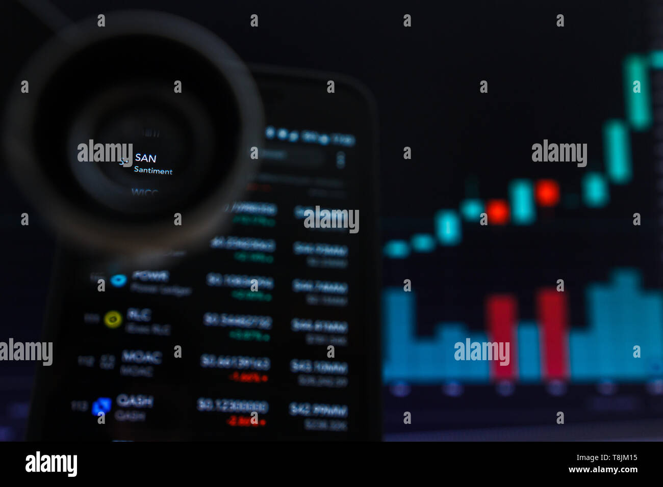 SAN FRANCISCO, STATI UNITI - 9 Maggio 2019: un grafico di tendenza crescente di SAN Santiment rete Cryptocurrency Token. L'illustrazione delle candele verde Bar Foto Stock
