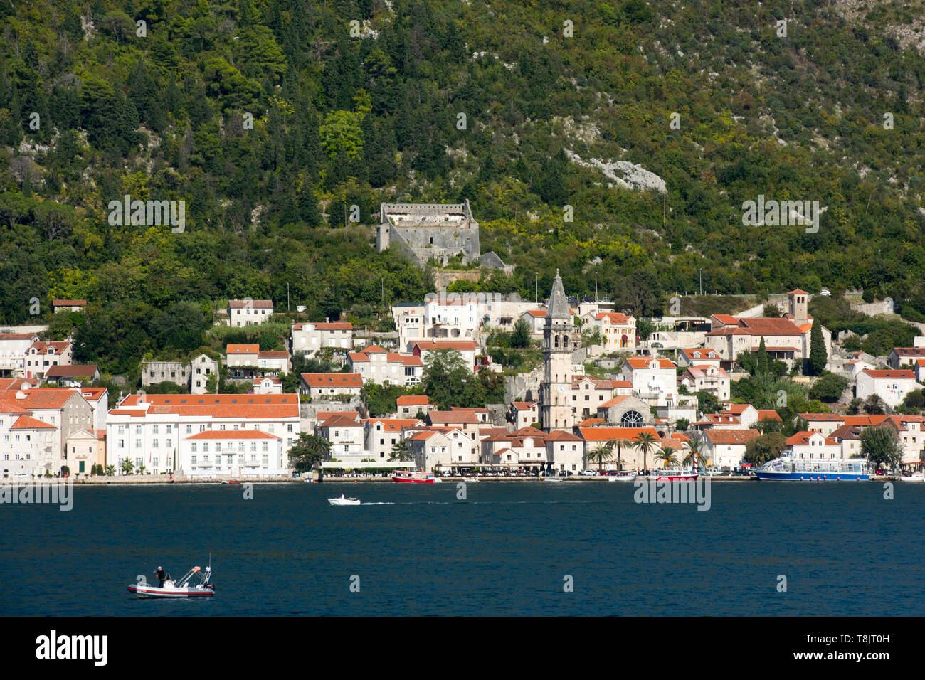Montenegro Perast in der Bucht von Kotor Foto Stock