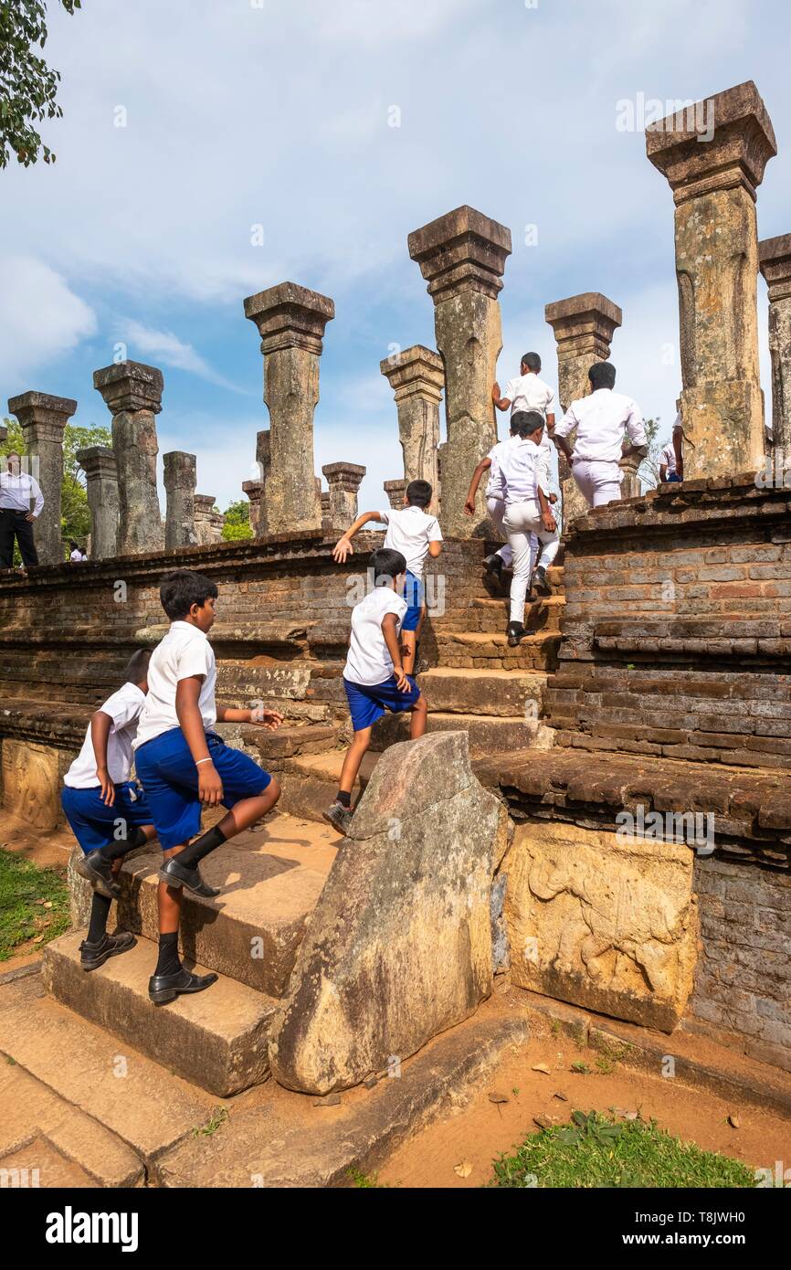 Sri Lanka, Nord provincia centrale, sito archeologico di Polonnaruwa, Sito Patrimonio Mondiale dell'UNESCO, Island Park complesso, consiglio la camera del re Nissanka Malla Foto Stock