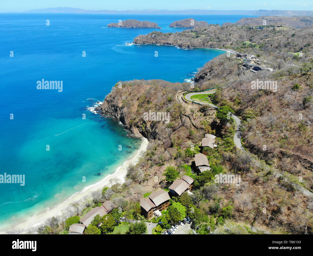 PAPAGAYO, COSTA RICA -18 MAR 2019- vista aerea del Four Seasons Resort Costa Rica e la penisola Papagayo durante la stagione secca in Guanacaste. Foto Stock